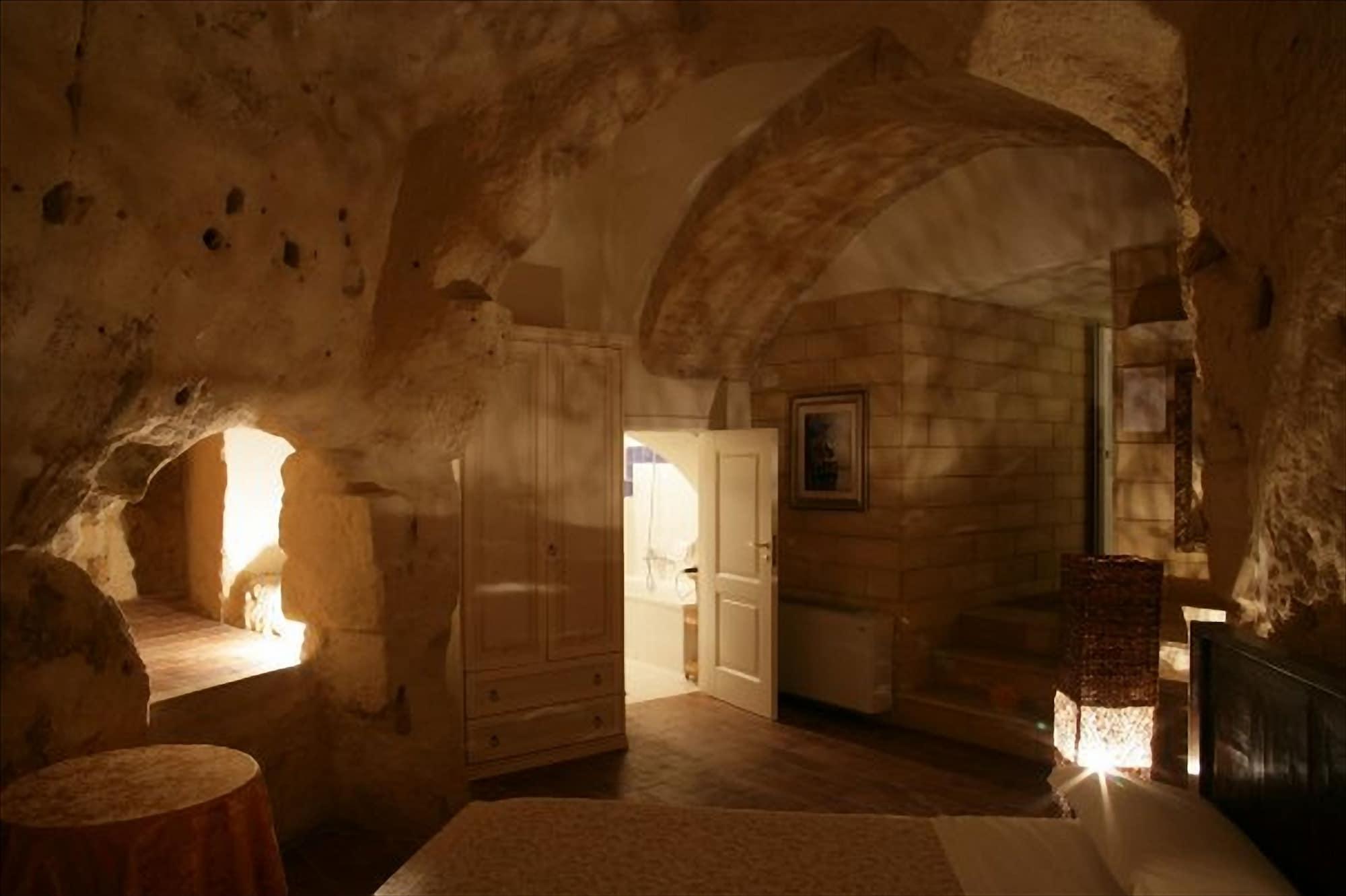 Caveoso Hotel Matera Bagian luar foto