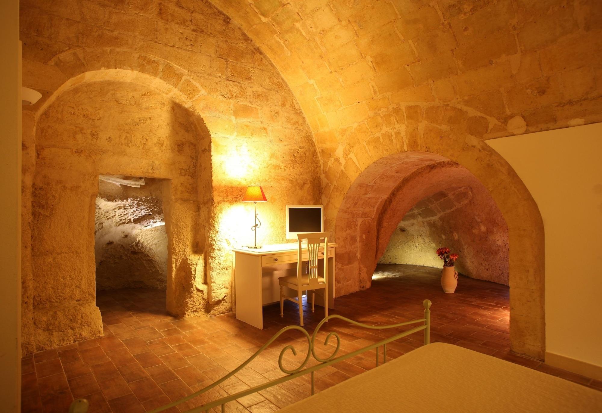 Caveoso Hotel Matera Bagian luar foto