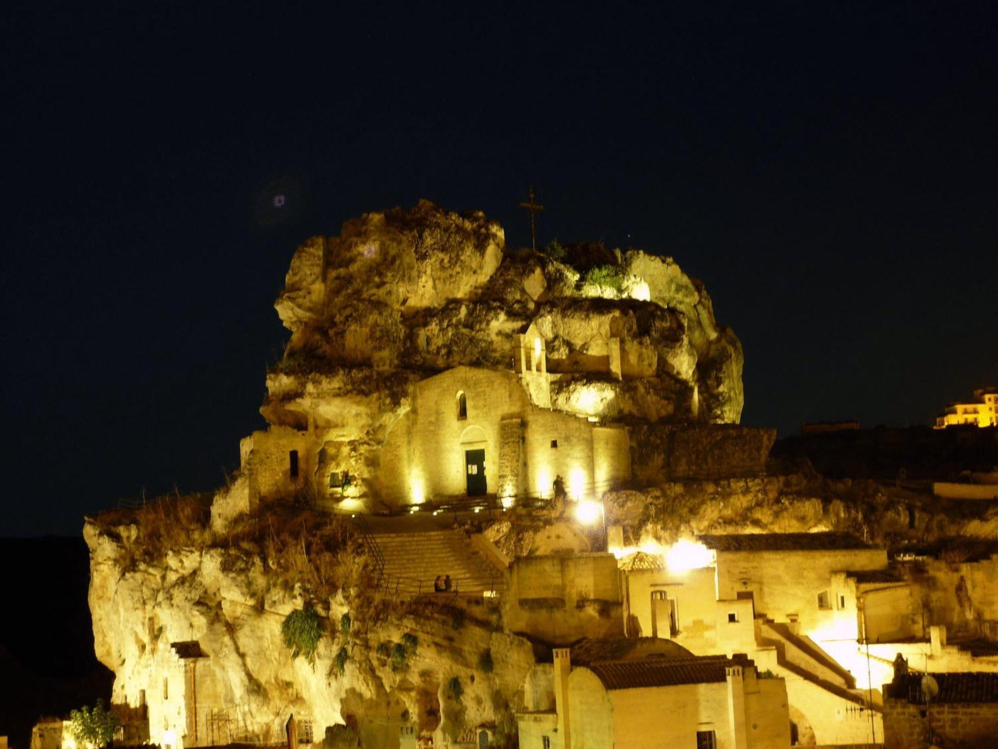 Caveoso Hotel Matera Bagian luar foto