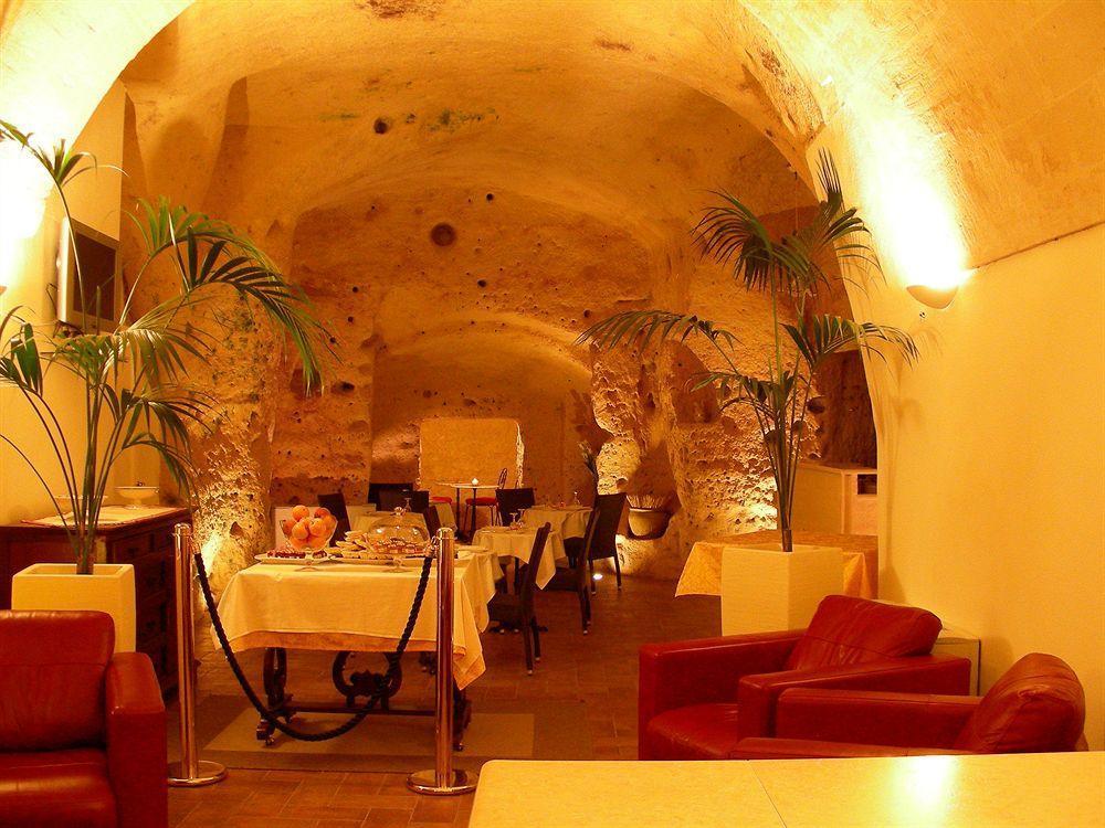 Caveoso Hotel Matera Bagian luar foto